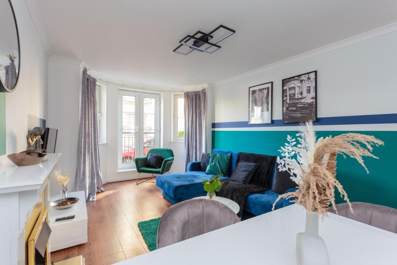 Stylish 2 Bedroom Apartment In Единбург Екстериор снимка